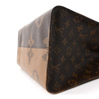Reverse Monogram Giant Onthego GM