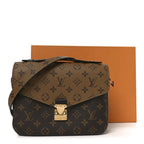 Reverse Monogram Pochette Metis