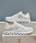 On Running Cloud X 4 AD White Wolf