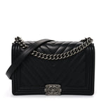 Lambskin Chevron Quilted New Medium Boy Flap Black